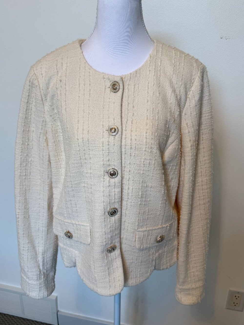 NWOT Liverpool Collarless Jacket with scalloped details